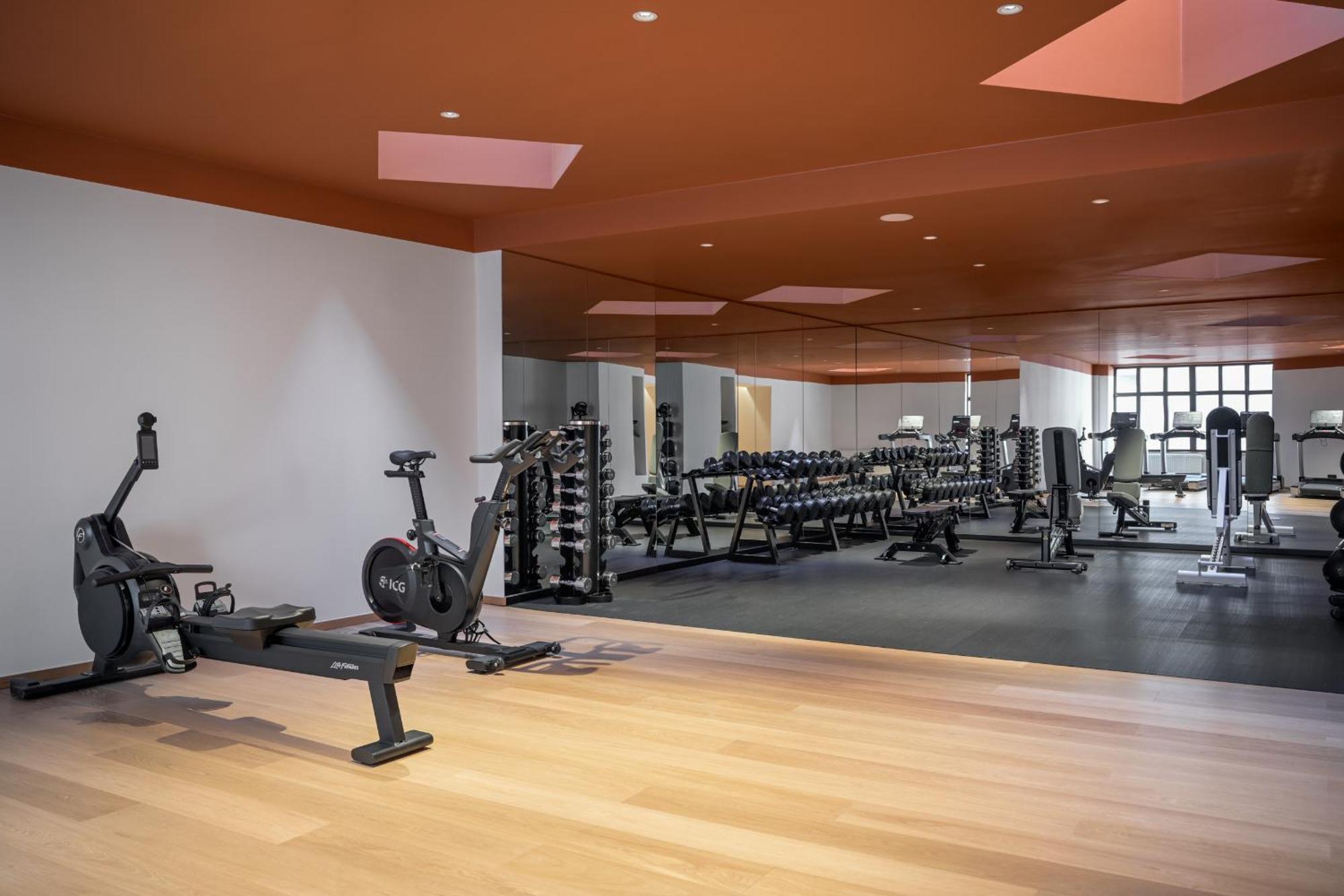 Almanac X Alcron Prague Hotel Exterior photo The gym at the 1000 Museum